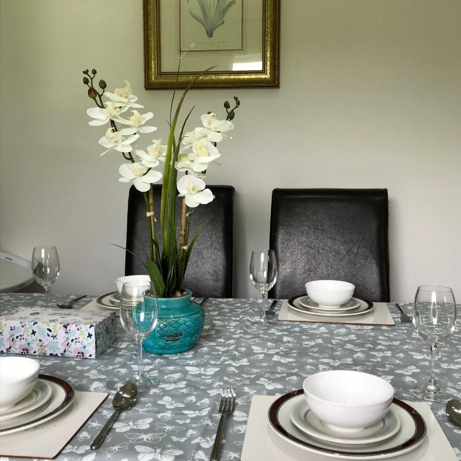 The Woodfarm Lodge - 3 Bedroom House With Free Parking Oxford Extérieur photo