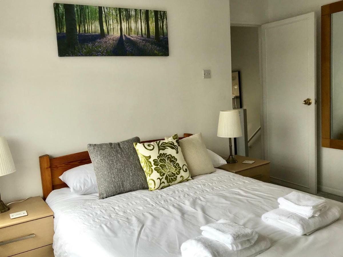 The Woodfarm Lodge - 3 Bedroom House With Free Parking Oxford Extérieur photo